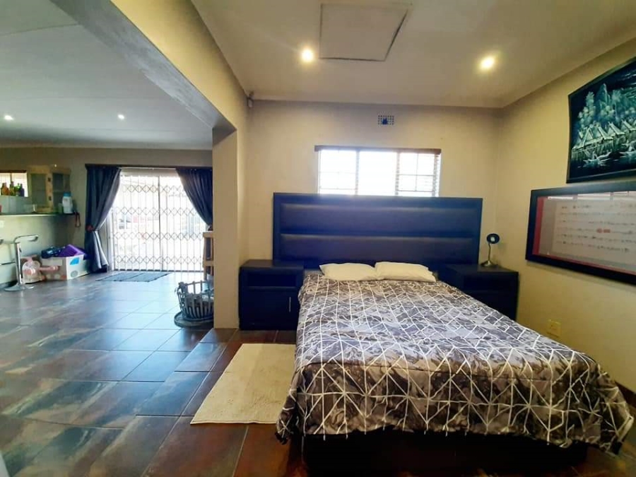 3 Bedroom Property for Sale in Vaalpark Free State